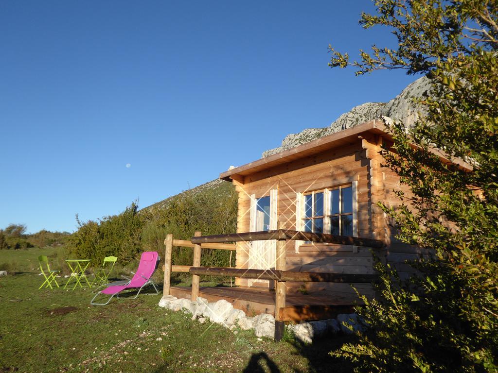 Ferme Saint Pierre Hotel Bargème Kültér fotó